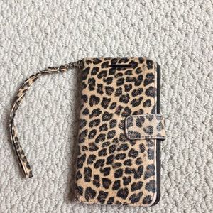 iPhone 6 Plus wristlet case!!